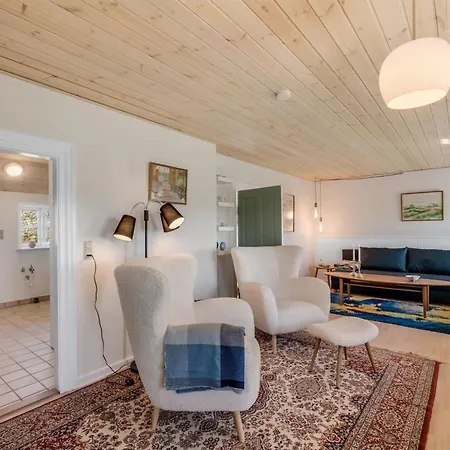 Petteri - 600m To The Fjord By Interhome